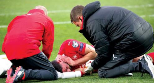 "اقتراح بتعديل قانون التبديلات".. توصيات فيفبرو إلى "إيفاب" حول التعامل مع ارتجاج المخ